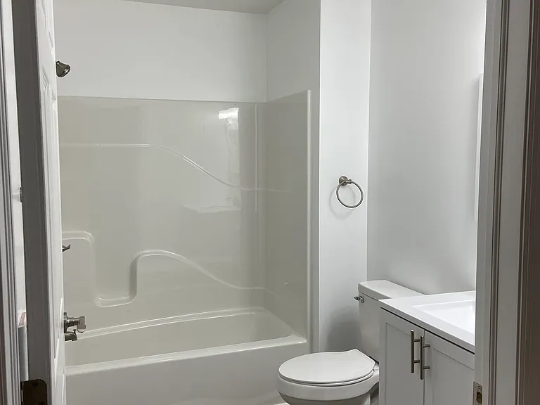 23 Charles Way #10 — Photo 3
