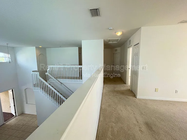 17038 Tremont St — Photo 10
