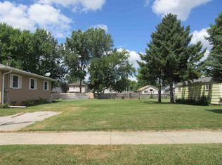W Linwood Ave, Oshkosh, WI 54901