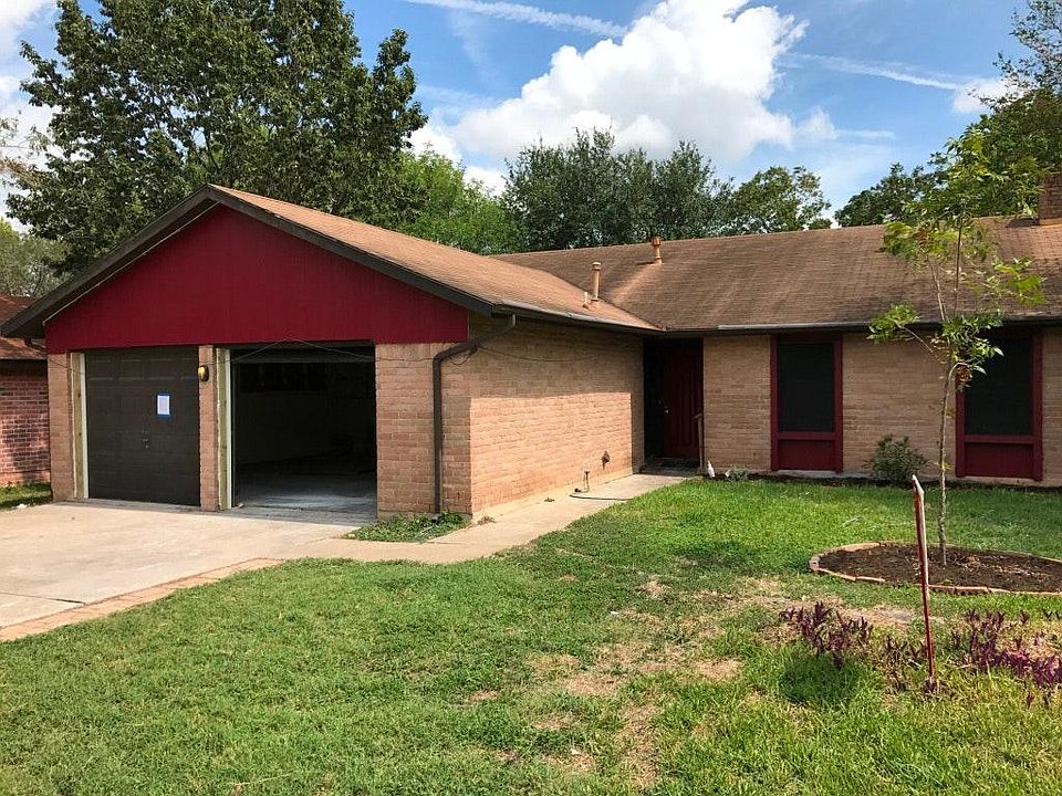 1st image of 6611 Lancret Hill Dr