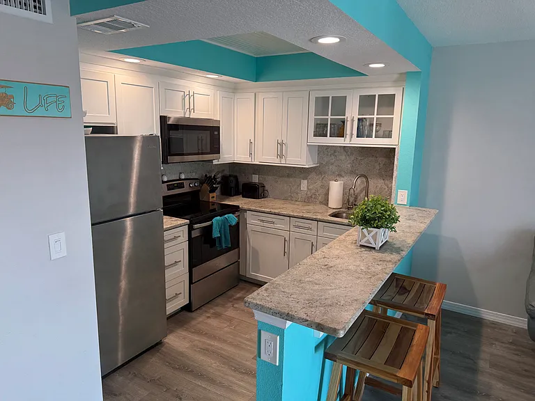 680 71st Ave #9 — Photo 7