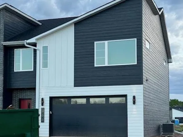 482 Aldon Cir, Green Bay, WI 54304