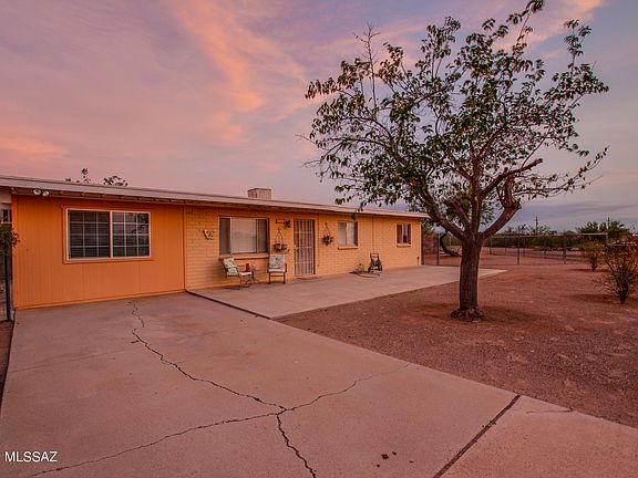 4th image of 6739 W Camino Bolivar