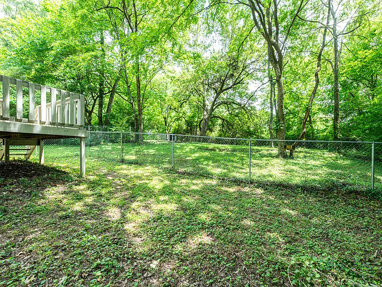 320 Beechwood Dr — Photo 28