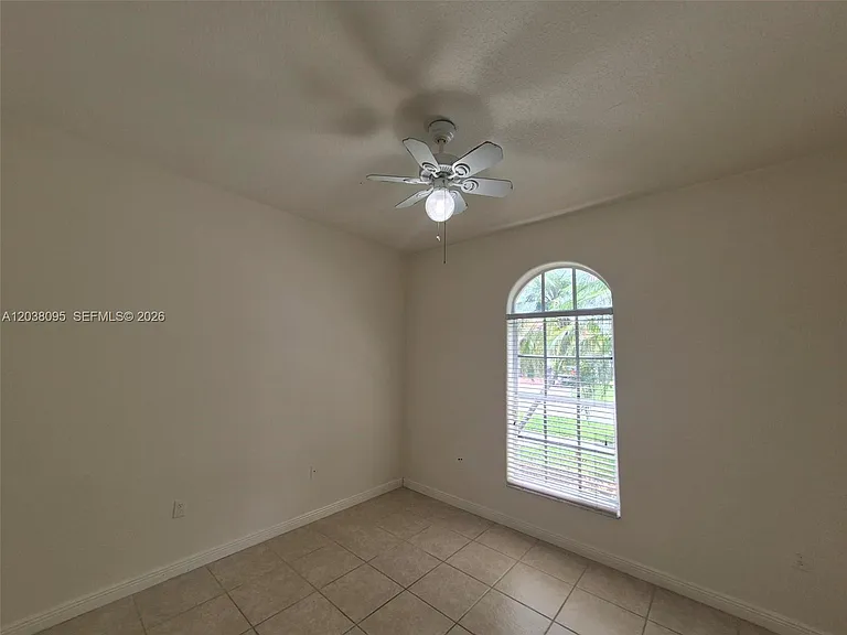 5033 SW 134th Ave — Photo 15