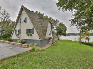 265 W Lakeview Dr, Lowell, IN 46356