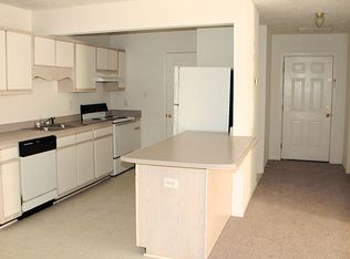 1039 Windward Cv APT 204, Fayetteville, NC 28314