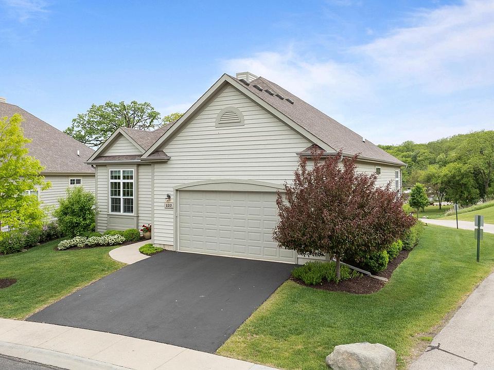1st image of 127 Lake Vista CIRCLE