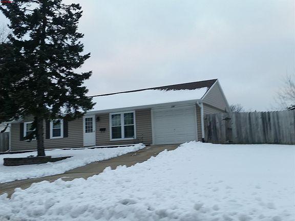 4th image of 1204 Nippert Dr