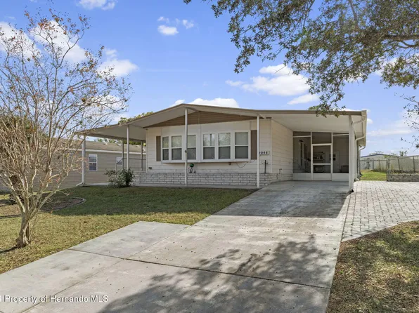 9046 Central Ave, Brooksville, FL 34613