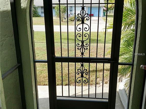4th image of 1444 Harmony Dr