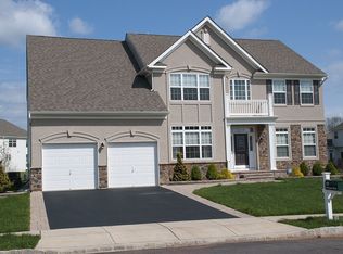 15 Brennan Way, Hillsborough, NJ 08844