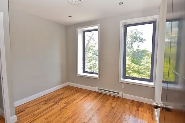 Rented by Compass | media 3