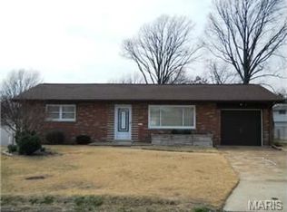 242 Woolwich Ln, Saint Louis, MO