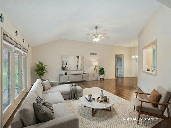 4th image of 4031 Colter Dr