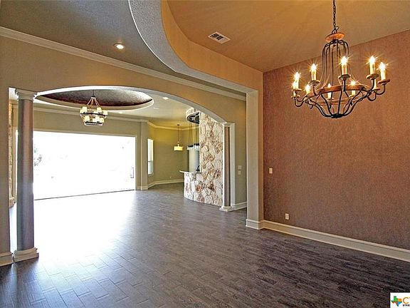 5th image of 107 Lago Verde Ln