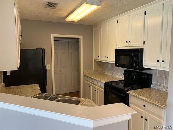 5th image of 6804 Brownwood Ln