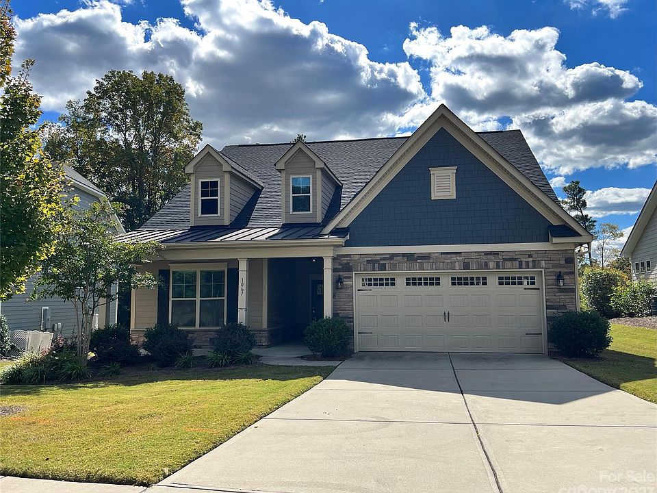 1st image of 1067 Waterlily Dr