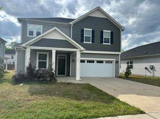 153 Willow Grove Ln, Fuquay Varina, NC 27526