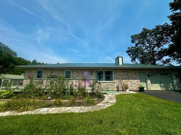 6119 Little Galilee Rd, Clinton, IL 61727