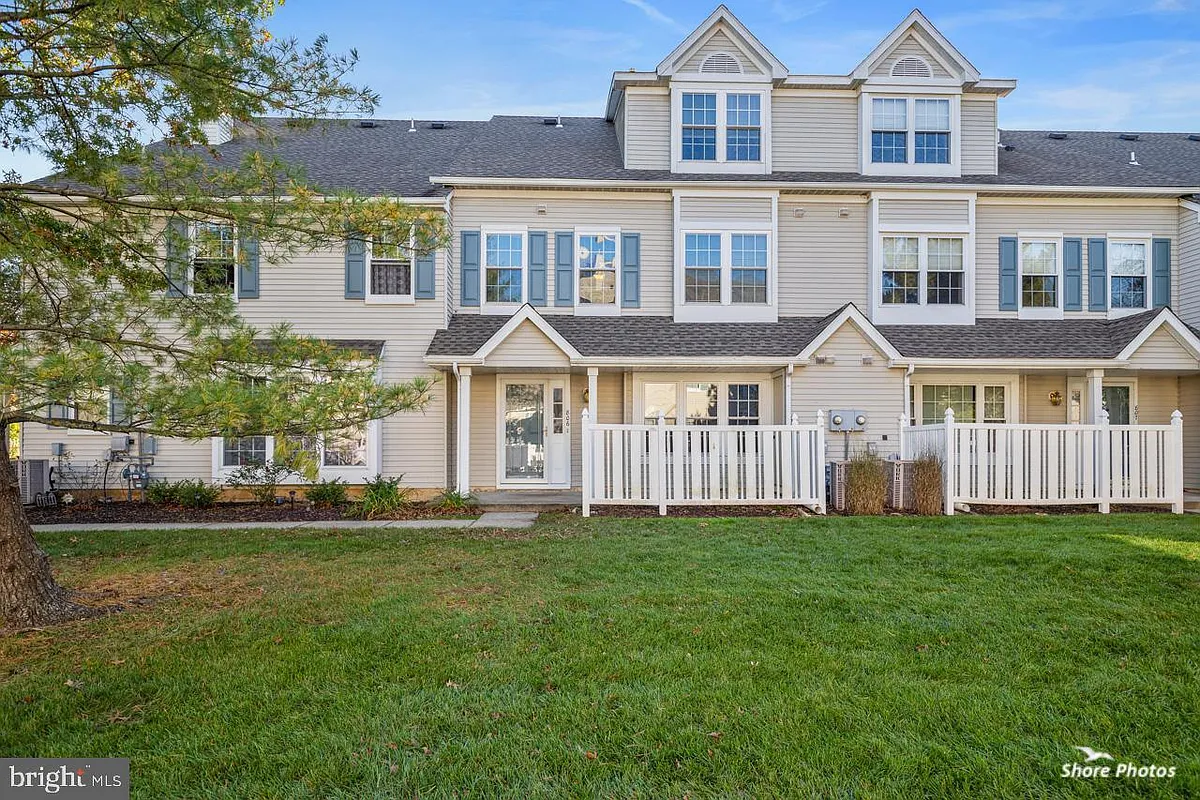 Building Photo - 806 Wharton Rd
