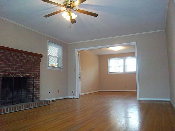 3rd image of 519 Bellamy Ln