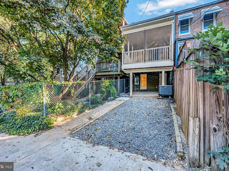 3152 Remington Ave — Photo 30