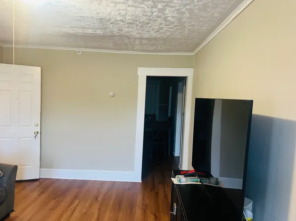 (undisclosed Address), Lowell, MA 01854