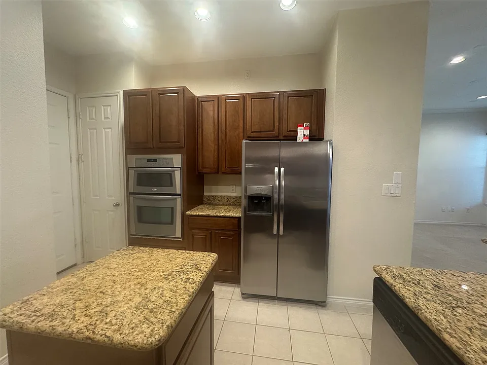 2003 Garden View Ln
