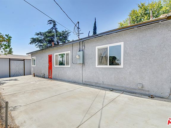 3rd image of 10139 Oleander Ave