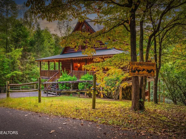 1570 Oldham Springs Way, Sevierville, TN 37876
