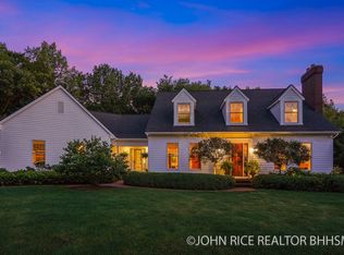 1565 Sage Ct NE, Grand Rapids, MI 49525
