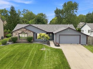 610 Landsford Dr, Fort Wayne, IN 46825