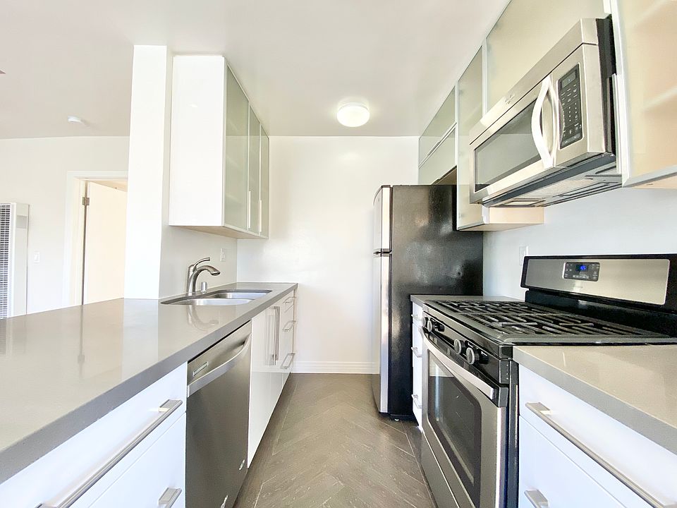1st image of 11606 Gorham Ave APT 1