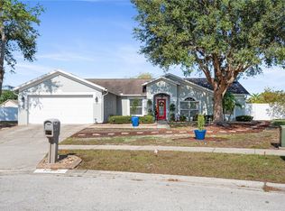 10607 Foxcrest Way, Riverview, FL 33569