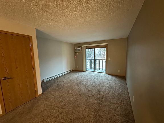 5th image of 951 River Ave N