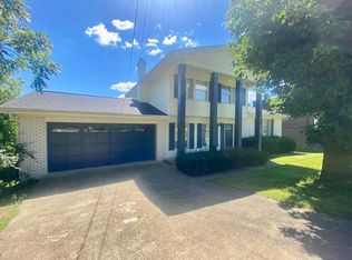 5155 W Pea Ridge Rd, Huntington, WV 25705