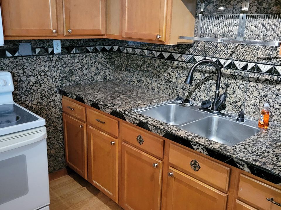 1st image of 8102 N 11th Pl #3