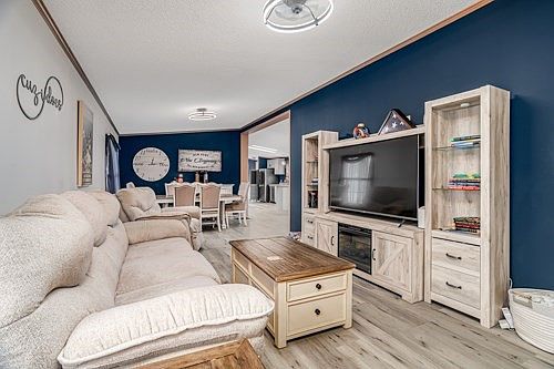 4th image of 556 Central St #141