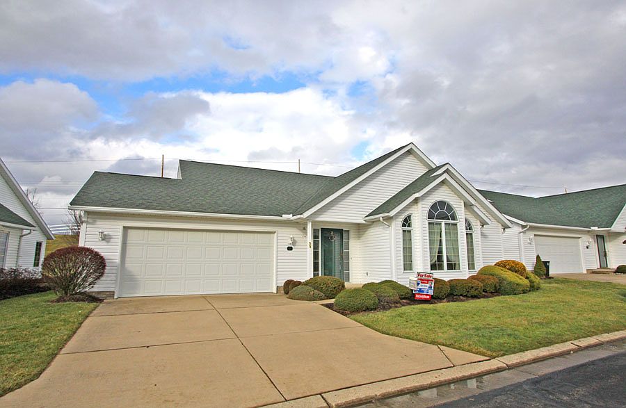 1st image of 11 Watersedge Dr