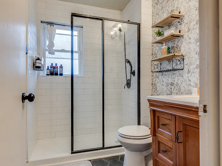 2104 Miller Ln — Photo 20
