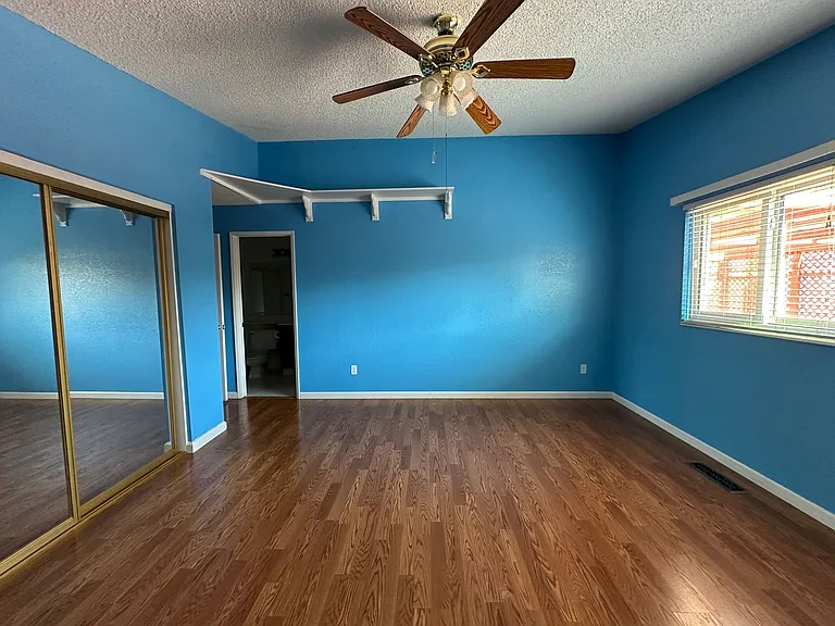1213 Lawton Ct — Photo 16
