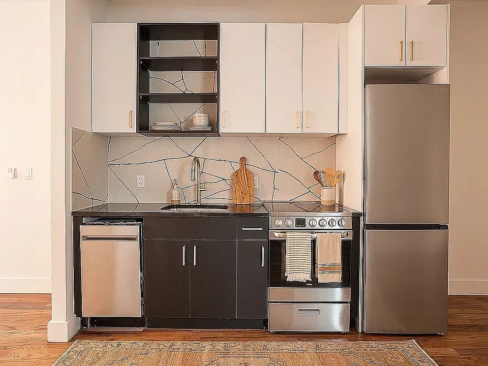 1st image of 40 Dodworth St #1B