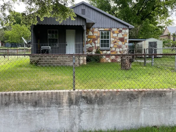 1009 S 6th St, Sulphur, OK 73086