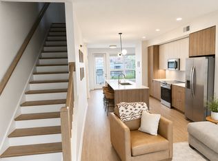 720 Savona Mills Ln Unit 103, Charlotte, NC 28208