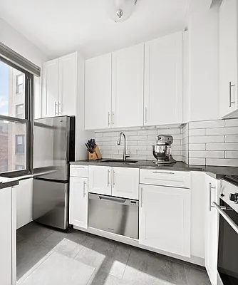 Sold by Compass | media 2