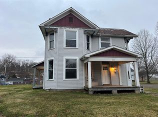 642 Dryden Rd, Zanesville, OH 43701