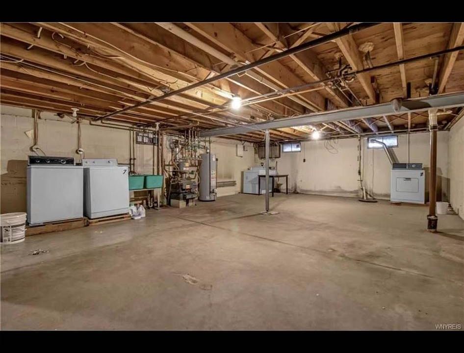 1st image of 10 Wayne Ter APT 8