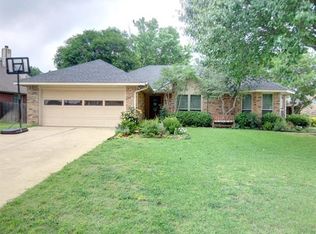 24 Cimarron Dr, Roanoke, TX 76262