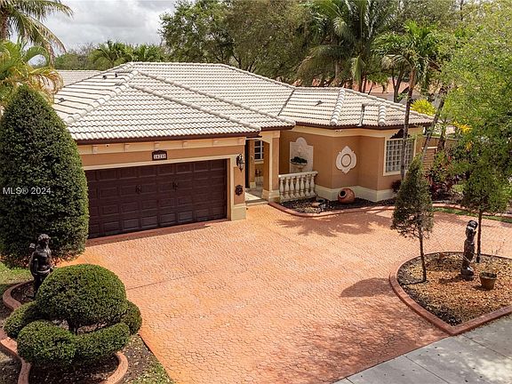5th image of 16239 NW 91st Ct